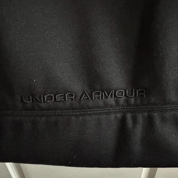 Under Armour Men's Classic Black Hoodie with UA Emblem Size XXL - Picture 4 of 5